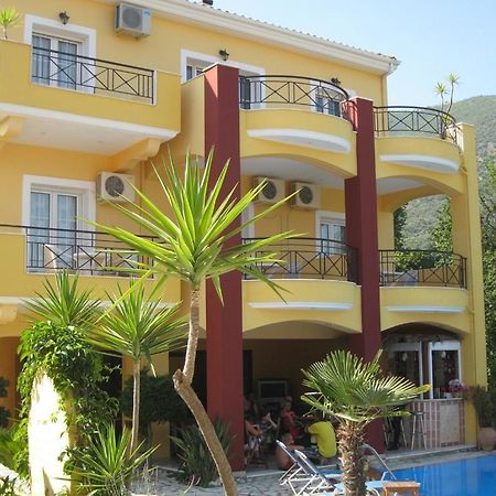 Aparthotel Golden Star Nydri  Esterno foto