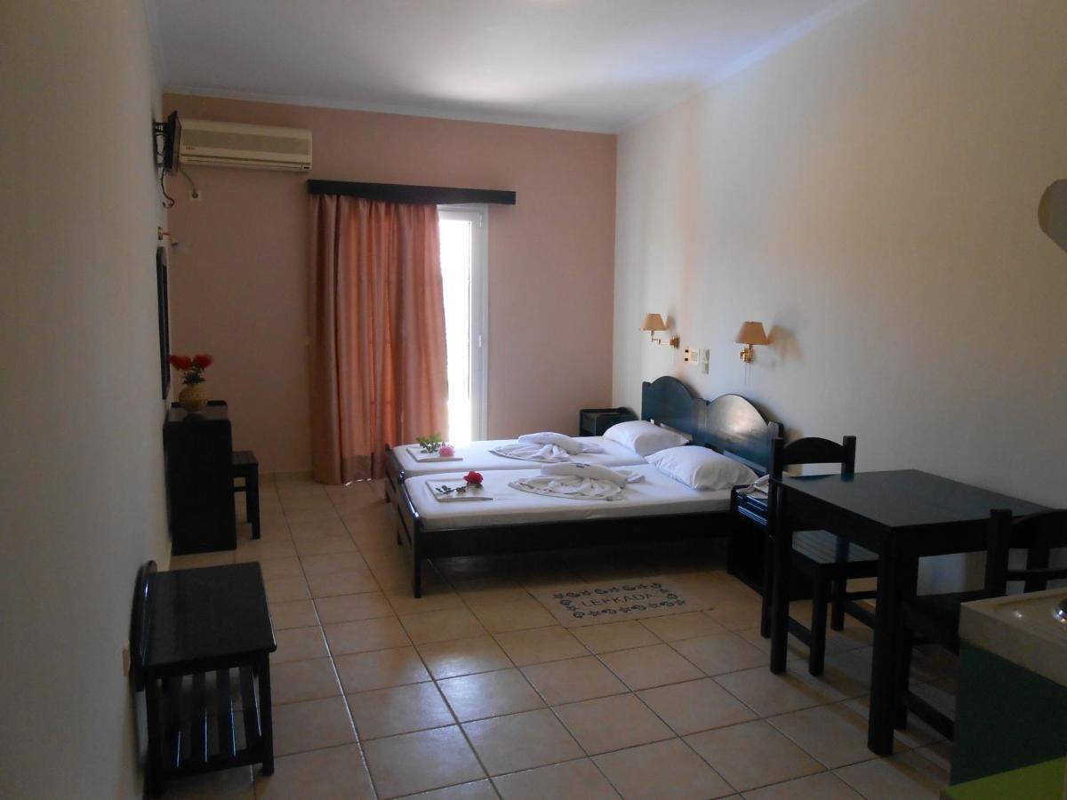 Aparthotel Golden Star Nydri  Esterno foto