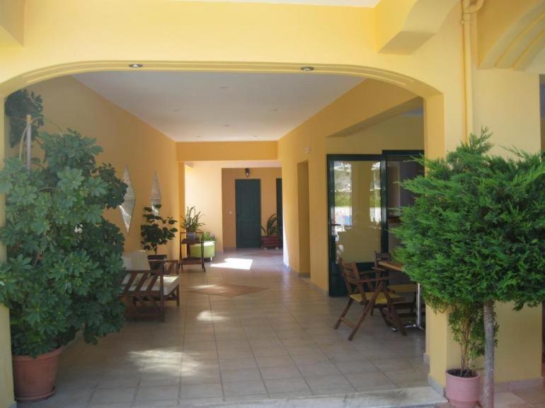 Aparthotel Golden Star Nydri  Esterno foto