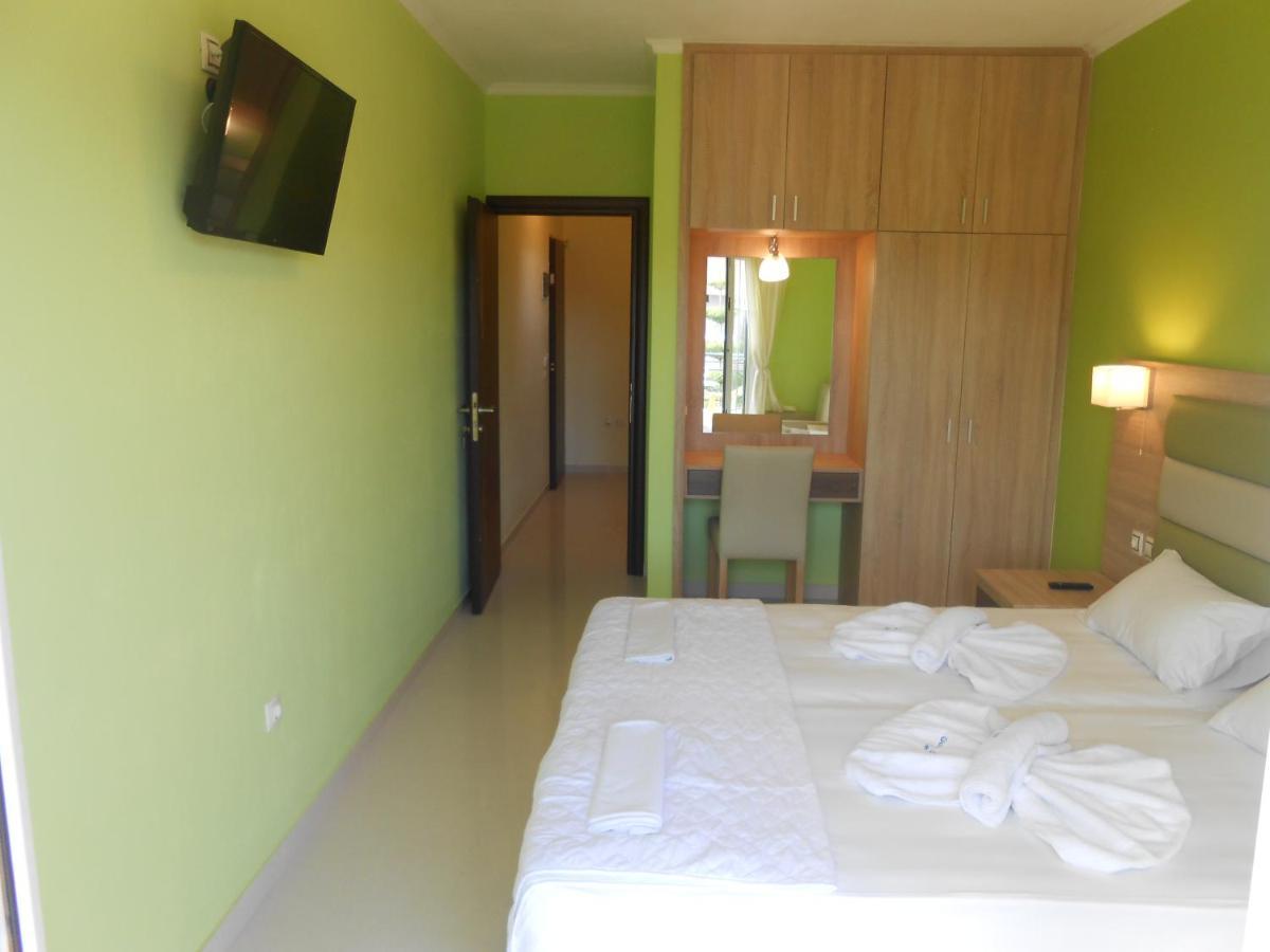 Aparthotel Golden Star Nydri  Esterno foto
