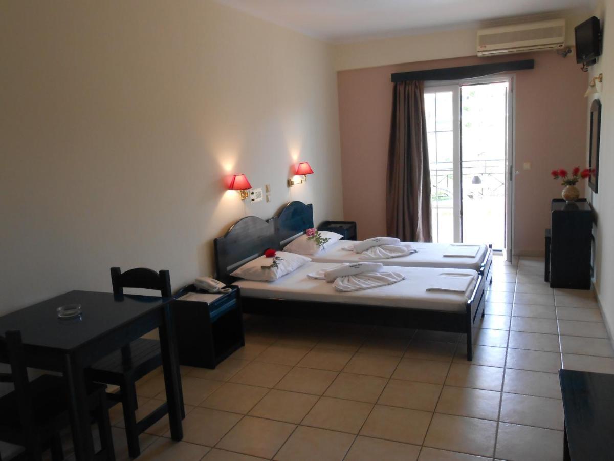 Aparthotel Golden Star Nydri  Esterno foto