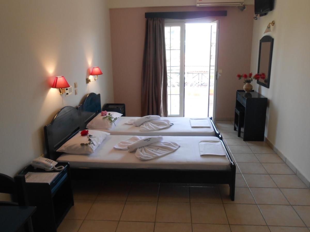 Aparthotel Golden Star Nydri  Esterno foto